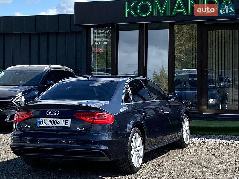 Седан Audi A4 2013 в Ровно
