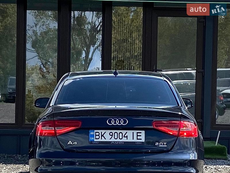 Седан Audi A4 2013 в Ровно