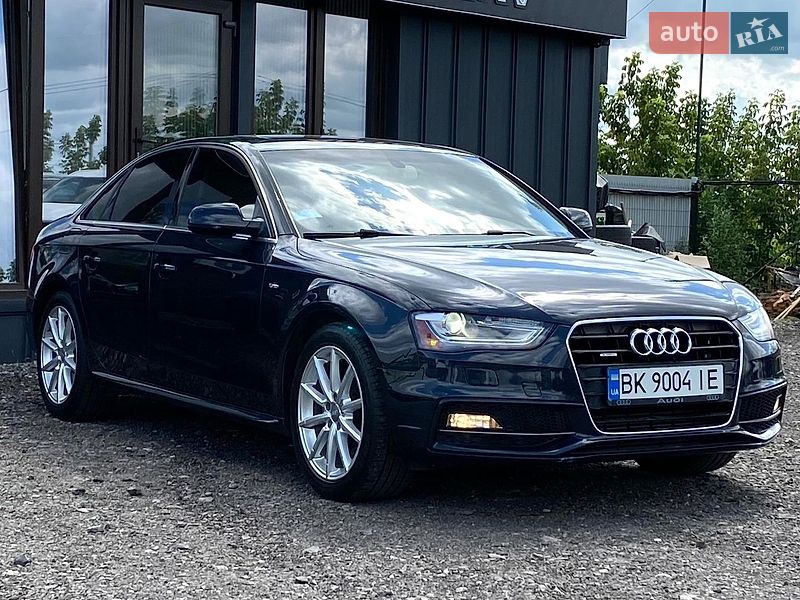 Седан Audi A4 2013 в Ровно