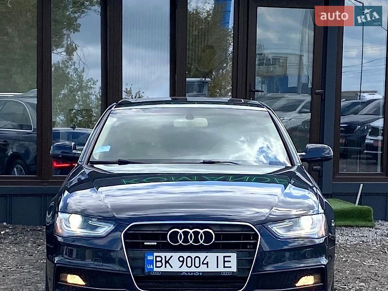 Седан Audi A4 2013 в Ровно