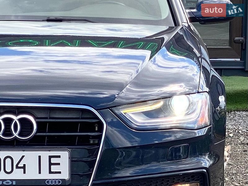 Седан Audi A4 2013 в Ровно