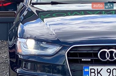 Седан Audi A4 2013 в Ровно