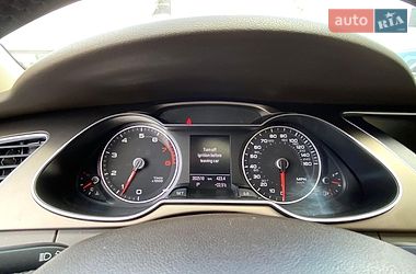 Седан Audi A4 2013 в Ровно