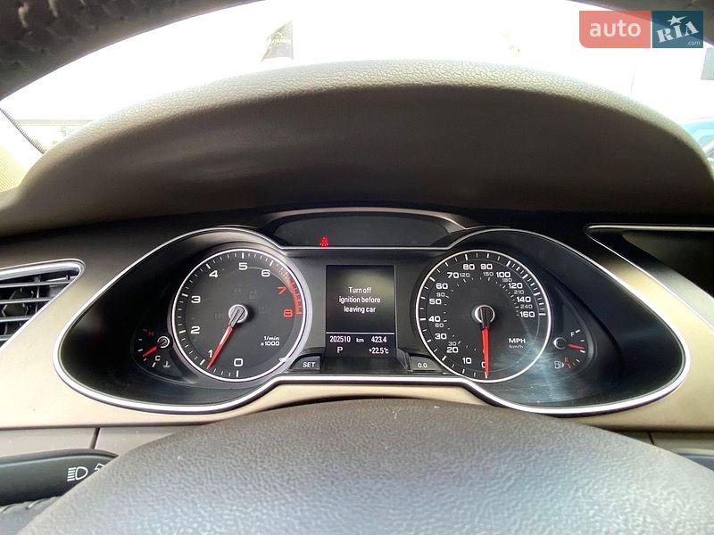 Седан Audi A4 2013 в Ровно