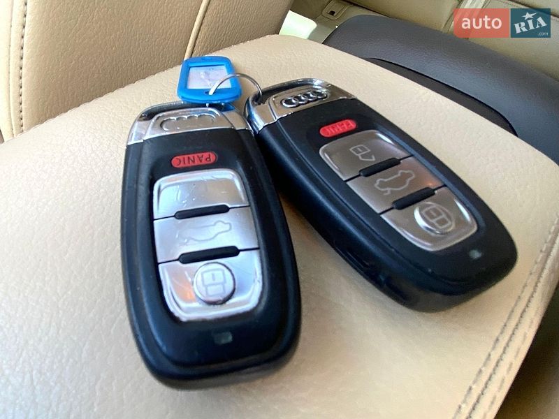 Седан Audi A4 2013 в Ровно