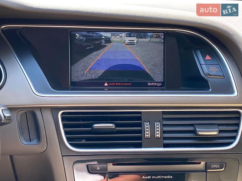 Седан Audi A4 2013 в Ровно