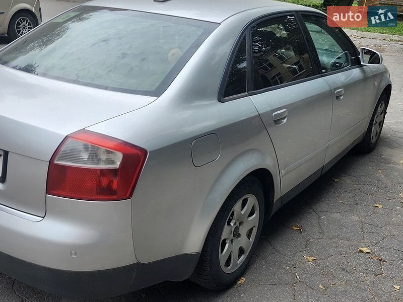 Седан Audi A4 2002 в Хмельницькому