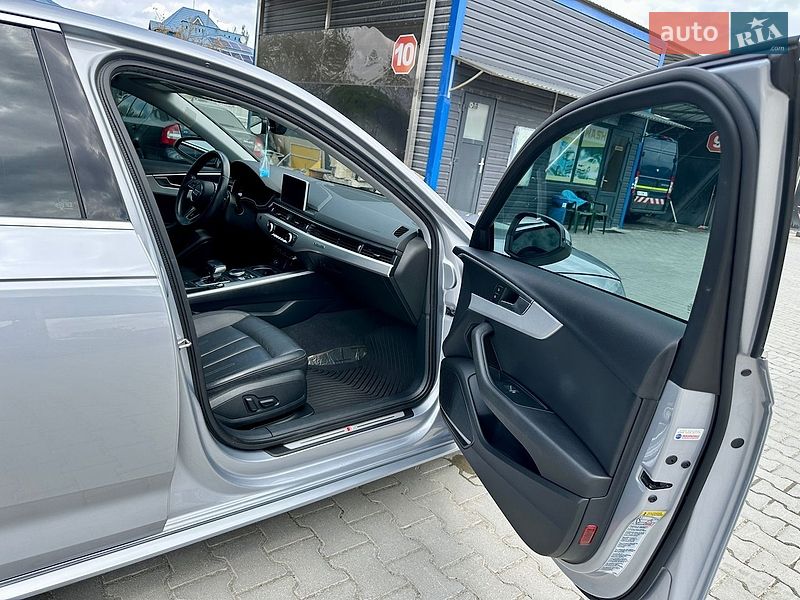 Седан Audi A4 2018 в Кам'янець-Подільському