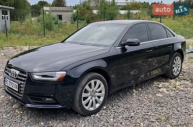 Седан Audi A4 2012 в Львові