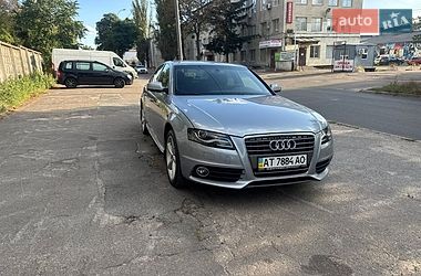 Седан Audi A4 2011 в Києві