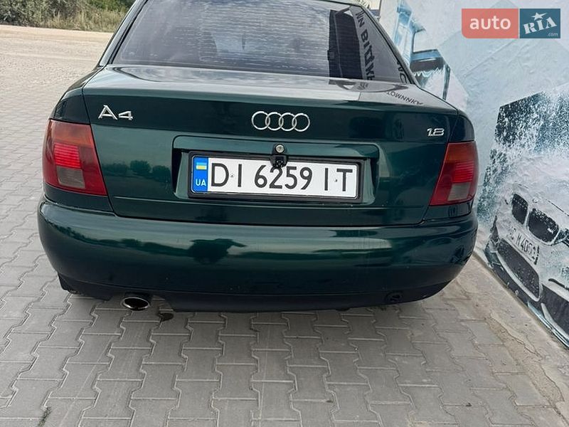 Седан Audi A4 1995 в Хмельницком