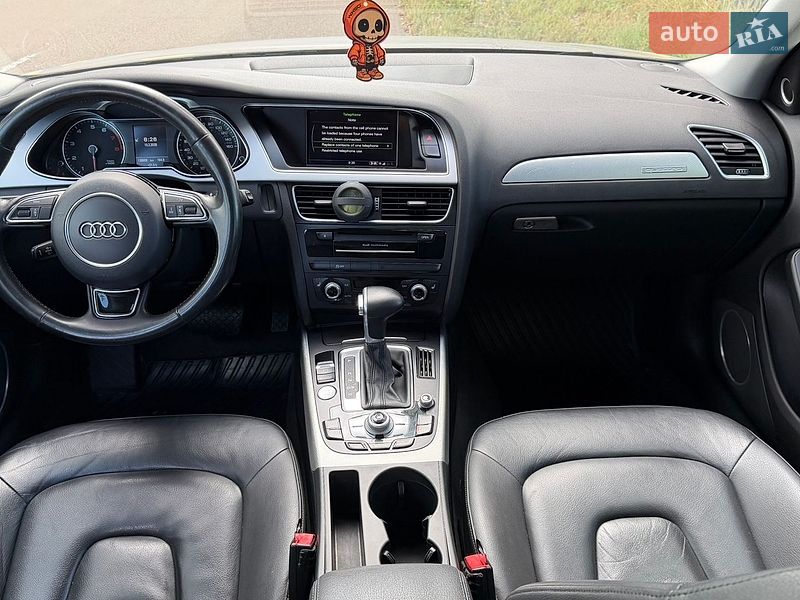 Седан Audi A4 2015 в Барышевке
