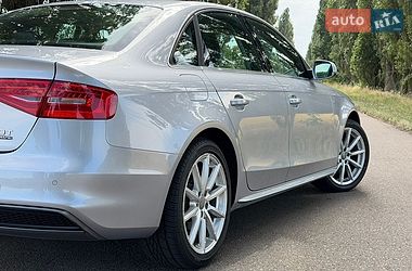 Седан Audi A4 2015 в Барышевке