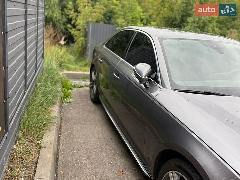 Седан Audi A4 2017 в Харькове