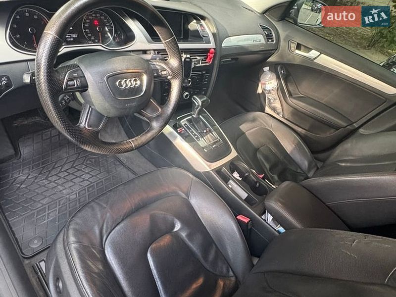 Седан Audi A4 2013 в Києві