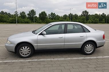 Седан Audi A4 1999 в Буче Седан Audi A4 1999 в Буче