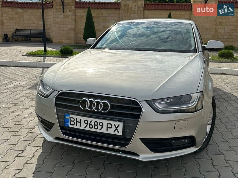 Седан Audi A4 2012 в Измаиле Седан Audi A4 2012 в Измаиле