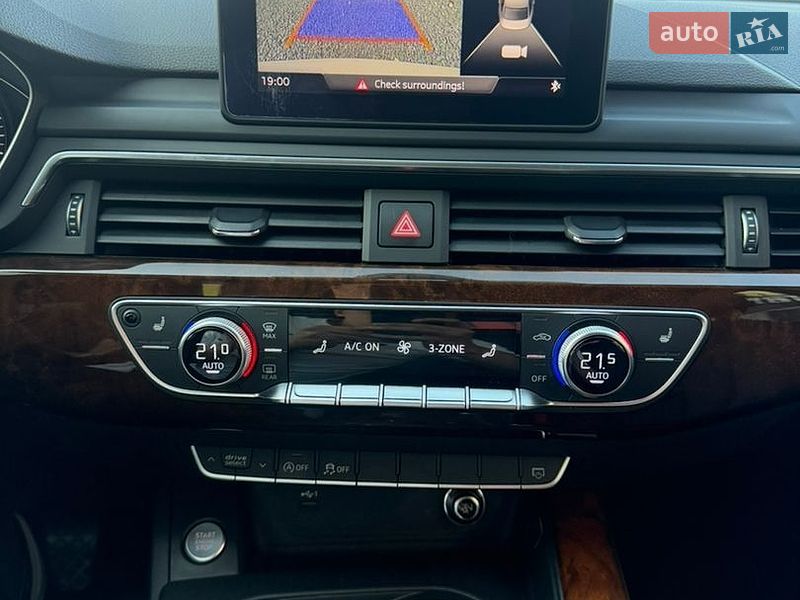 Седан Audi A4 2019 в Стрые
