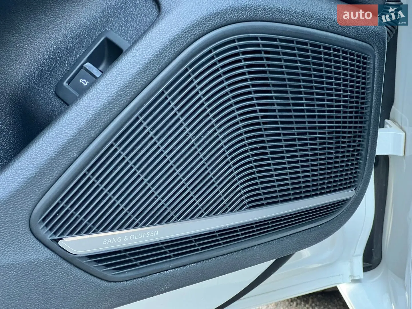 2016 Audi A4 - мініатюра 31