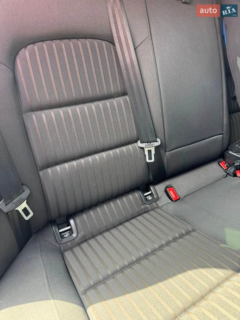 2010 Audi A4 - мініатюра 23
