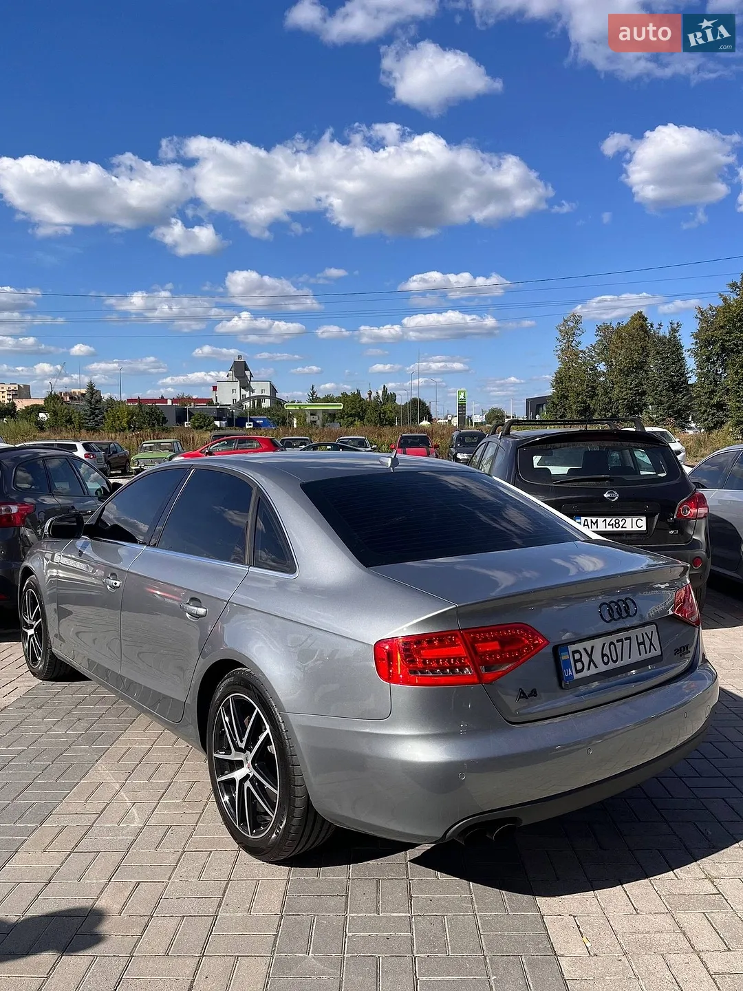 2010 Audi A4 - мініатюра 4