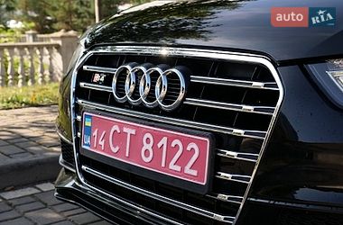 Седан Audi A4 2015 в Ивано-Франковске