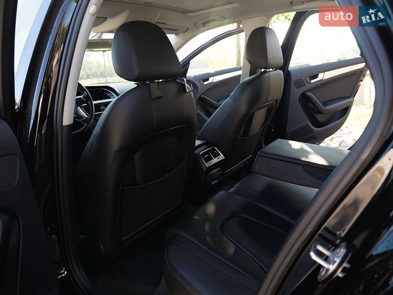 Седан Audi A4 2015 в Ивано-Франковске