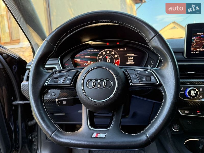 Седан Audi A4 2018 в Стрые