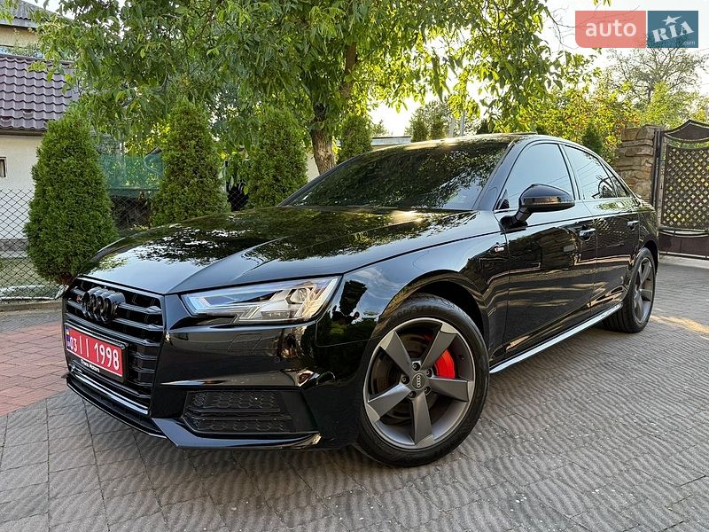 Седан Audi A4 2018 в Стрию