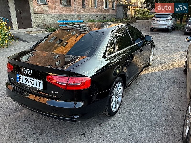 Седан Audi A4 2013 в Полтаве