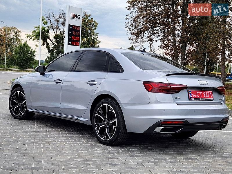 Седан Audi A4 2022 в Вінниці