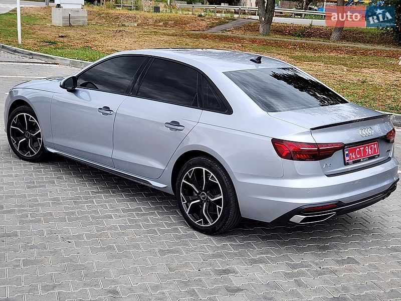 Седан Audi A4 2022 в Вінниці