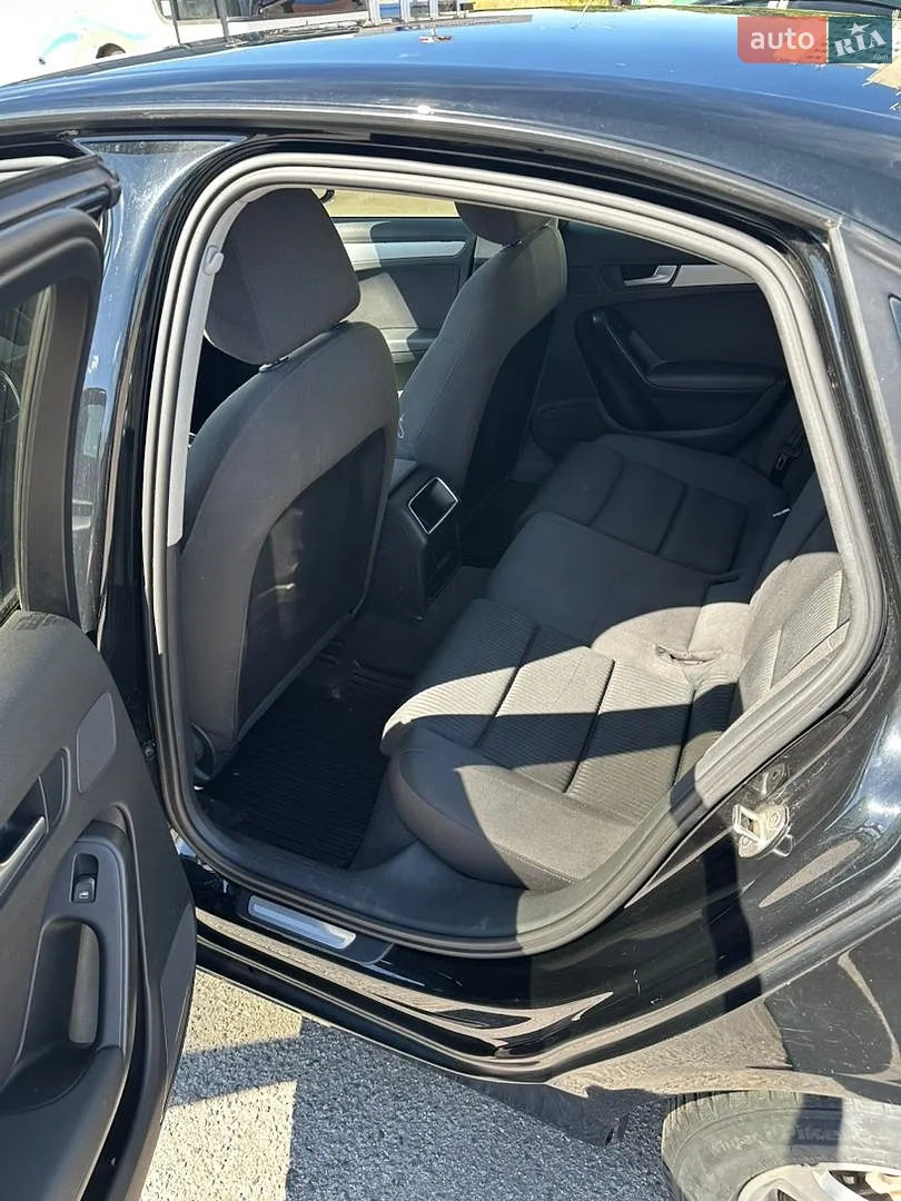 2010 Audi A4 - мініатюра 11