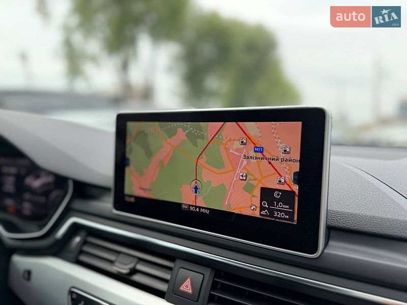 Седан Audi A4 2016 в Львові