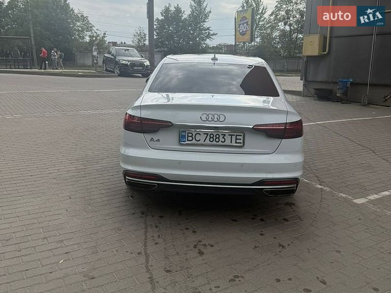 Седан Audi A4 2020 в Львові