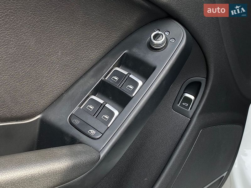 Седан Audi A4 2014 в Тернополі