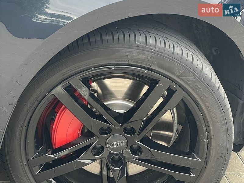Седан Audi A4 2016 в Луцке