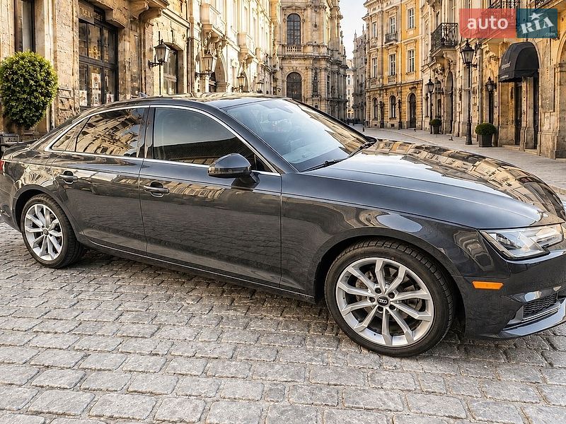 Седан Audi A4 2018 в Киеве