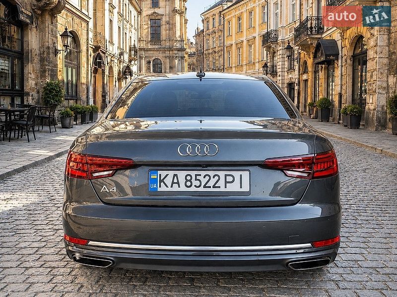 Седан Audi A4 2018 в Киеве
