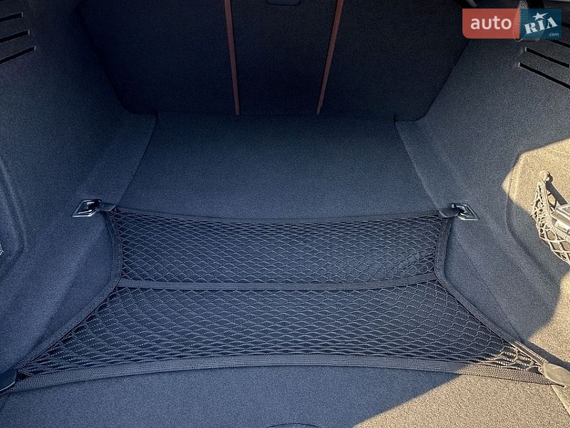 Седан Audi A4 2018 в Киеве