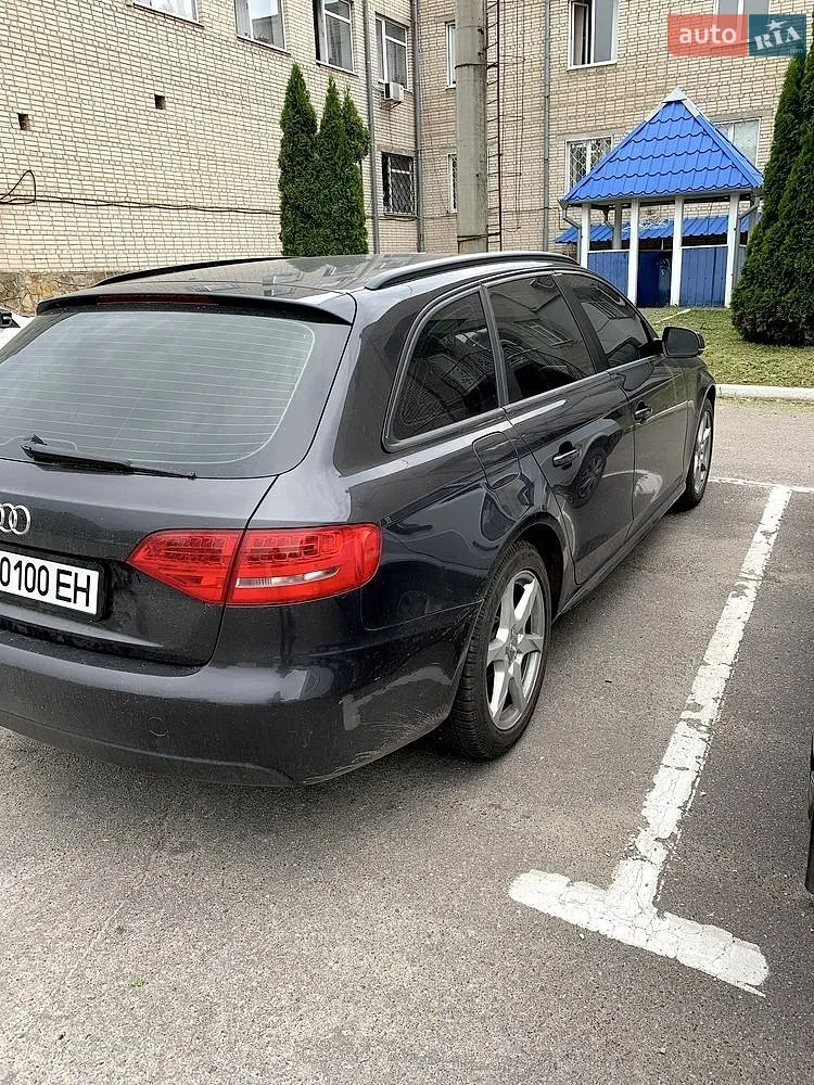2010 Audi A4 - мініатюра 3