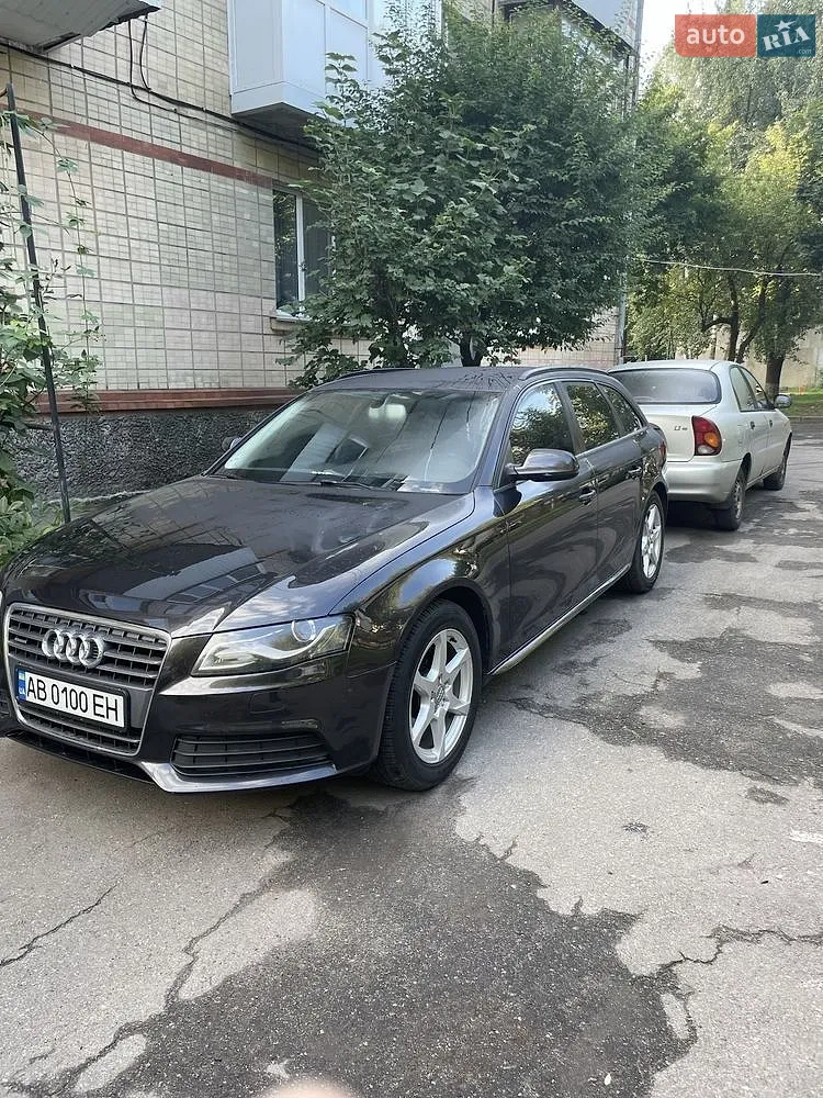 2010 Audi A4 - мініатюра 7