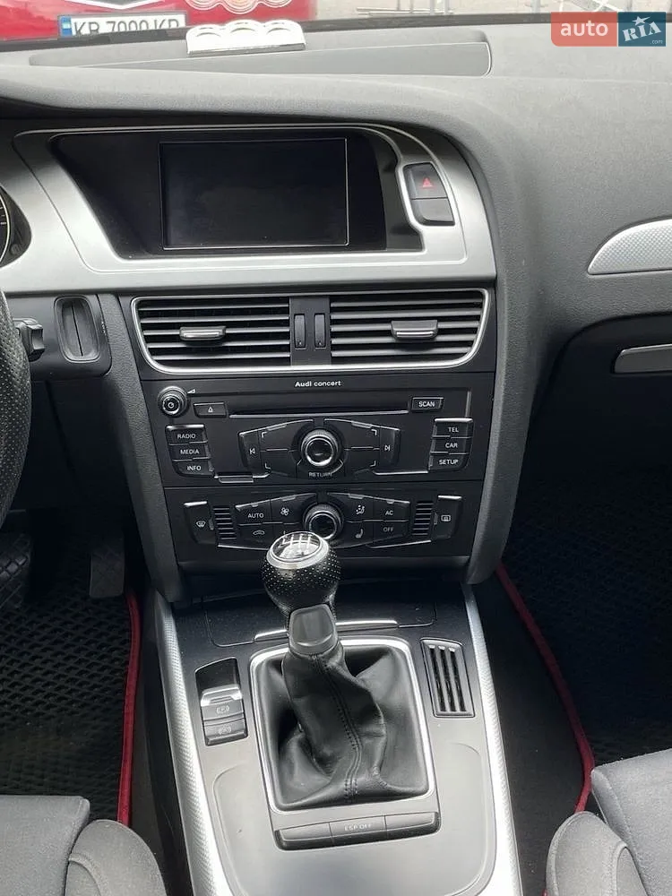 2010 Audi A4 - мініатюра 8