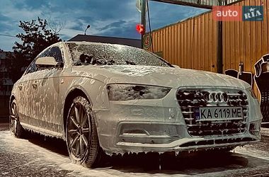 Седан Audi A4 2013 в Киеве