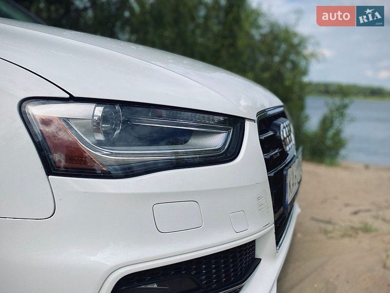Седан Audi A4 2013 в Киеве