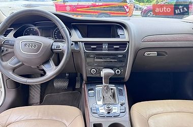 Седан Audi A4 2014 в Львові