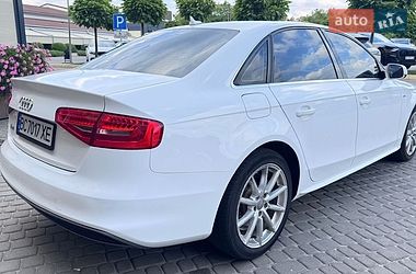 Седан Audi A4 2014 в Львові