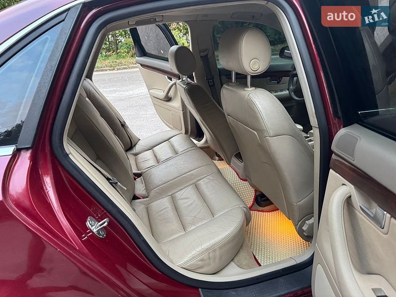 Седан Audi A4 2003 в Львове