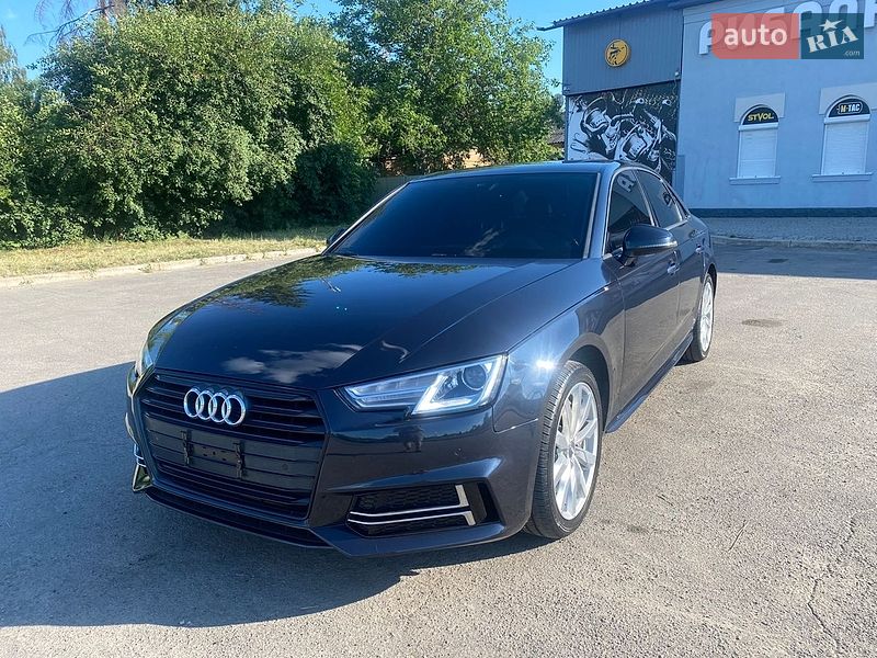 Седан Audi A4 2018 в Умані