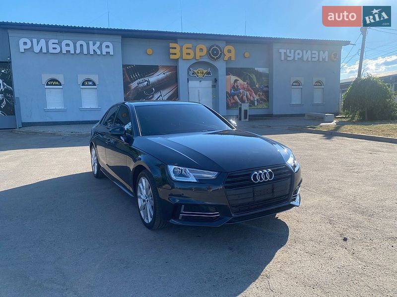 Седан Audi A4 2018 в Умані